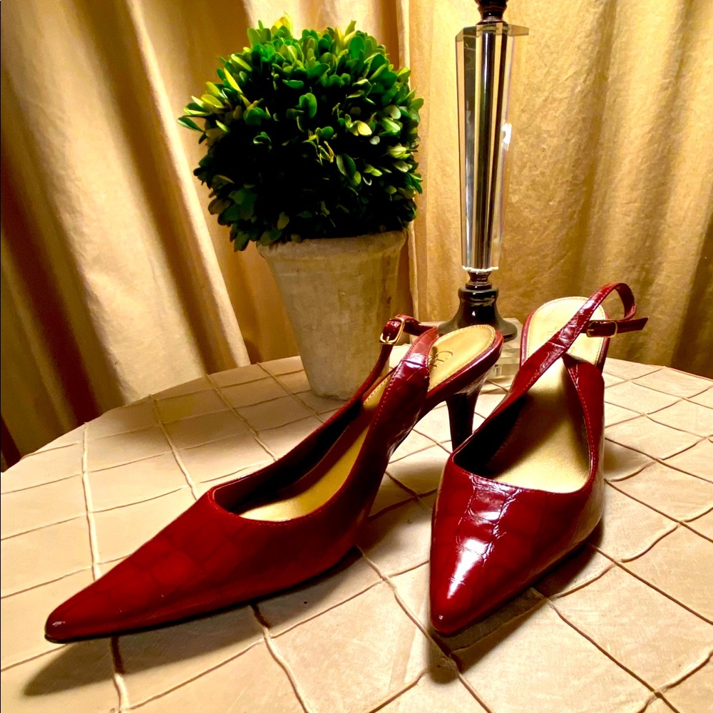 Sling back heels